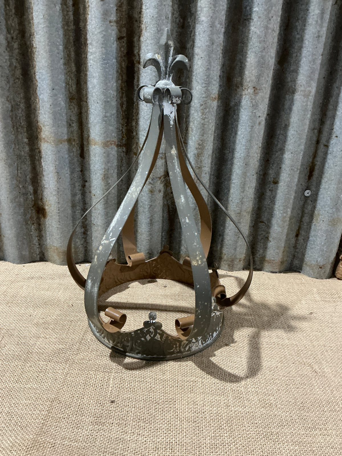 Table Crown